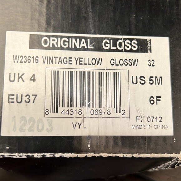 Hunter Yellow Boots Tall - Picture 6 of 7